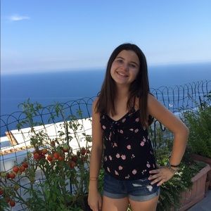 Meet your Posher, Juju